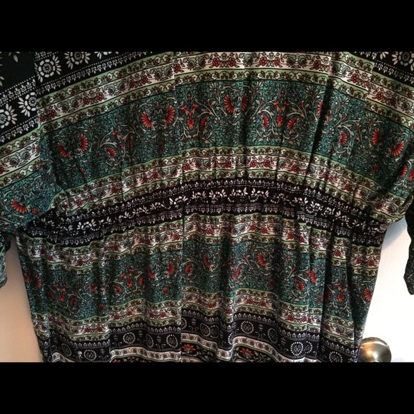 Flowing Dress - Picture 5 of 7